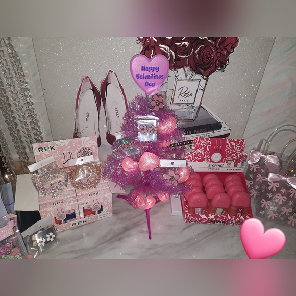 🌸Unlisted Items (LIVE SHOW ONLY)🌸 - Picture 4 of 4